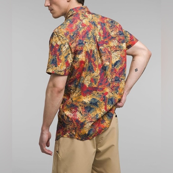The North Face Baytrail Hawaiian Floral Print Short Sleeve Shirt Size XL - Picture 2 of 11